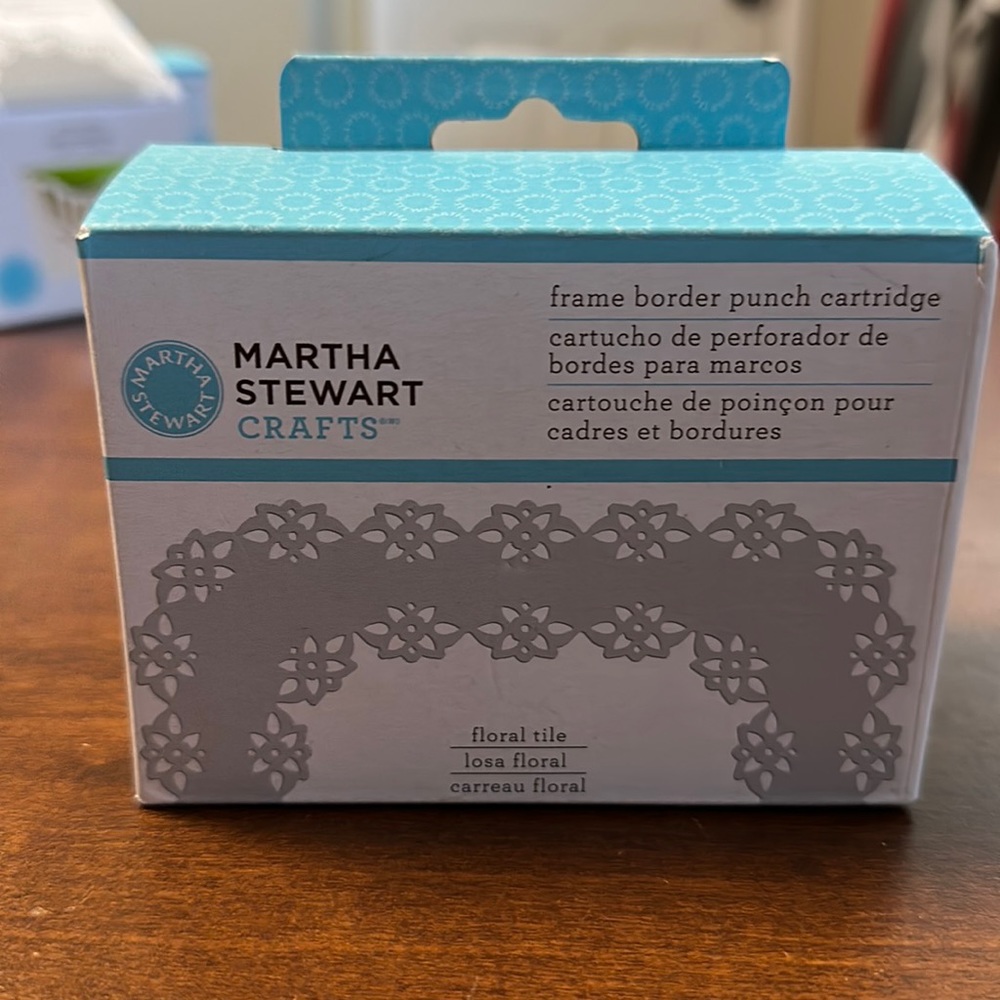 Martha Stewart Crafts Floral Tile Frame Border Punch Cartridge New in Box